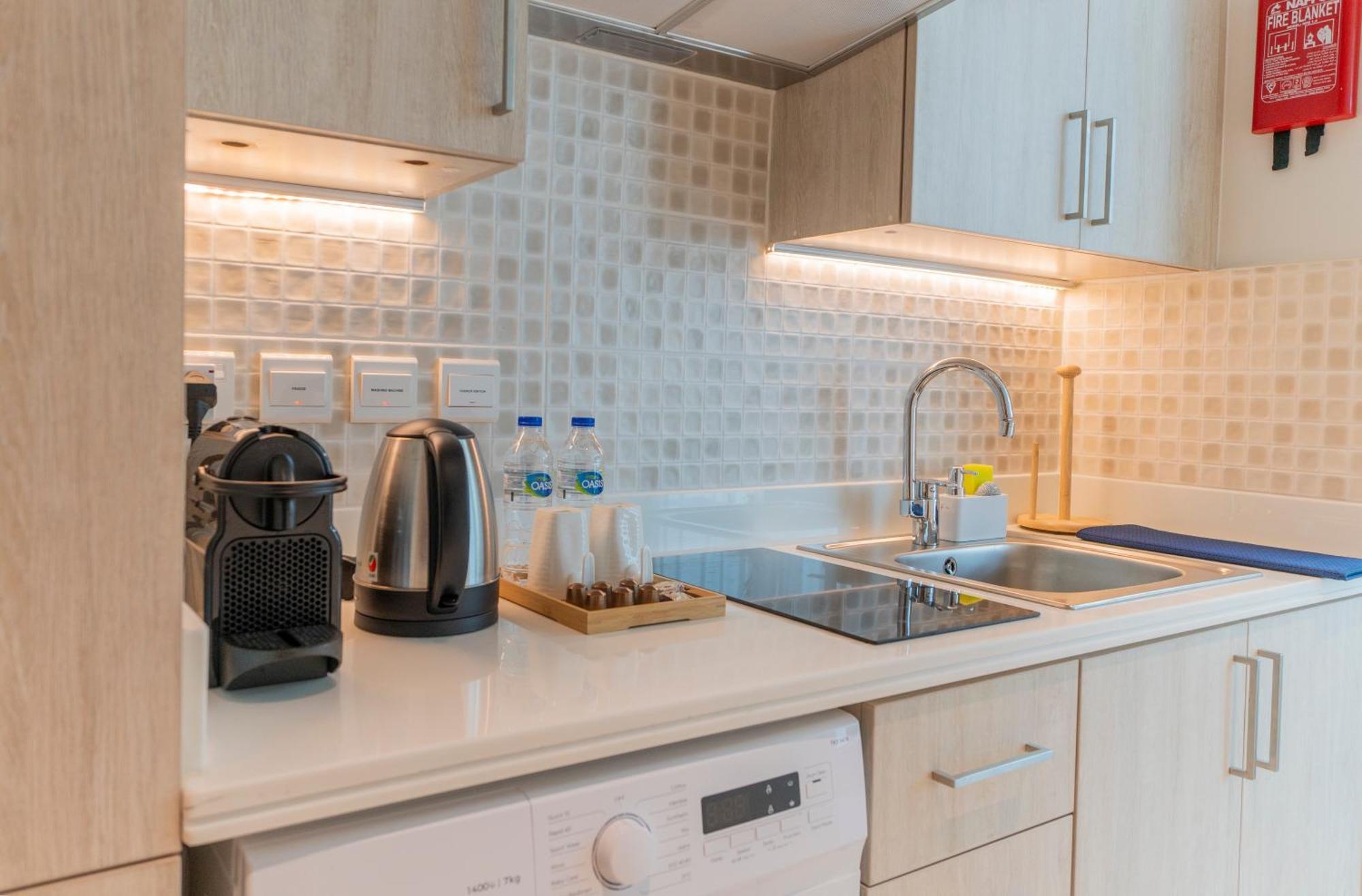 Studio With Pool And Private Beach Access On Palm Jumeirah Dubaj Exteriér fotografie